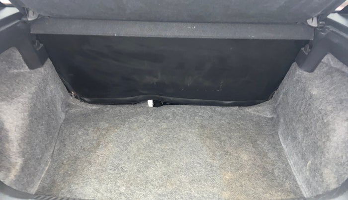 2014 Volkswagen Polo COMFORTLINE 1.2L PETROL, Petrol, Manual, 98,832 km, Boot Inside