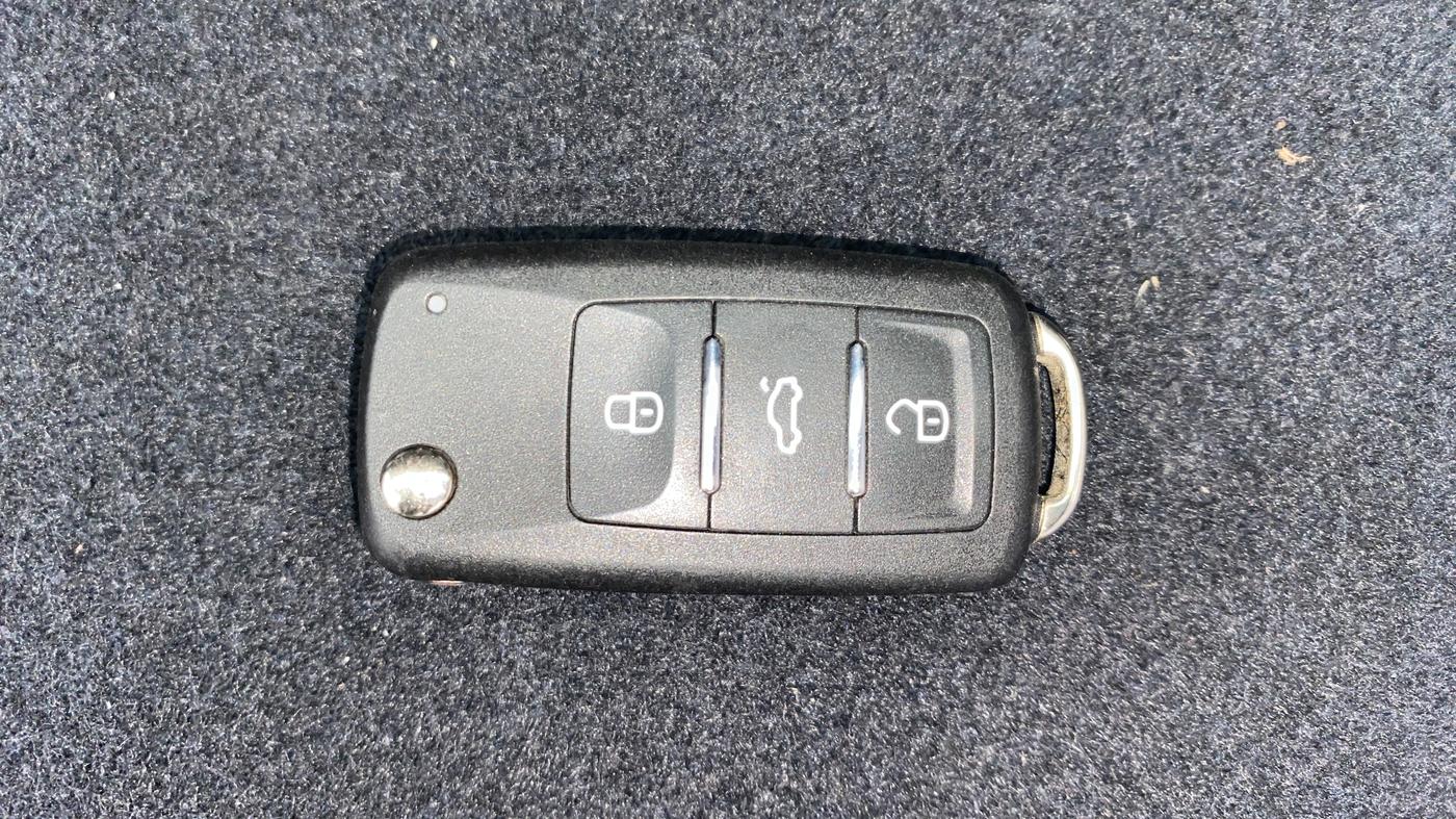 2014 Volkswagen Polo COMFORTLINE 1.2L PETROL, Petrol, Manual, 98,872 km, Key Close Up