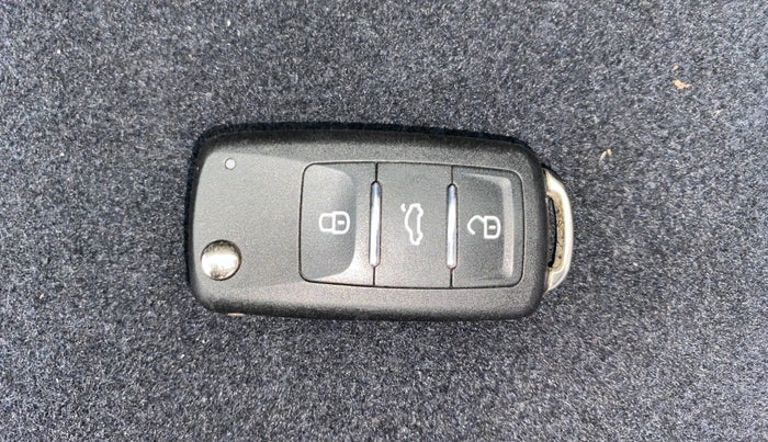 2014 Volkswagen Polo COMFORTLINE 1.2L PETROL, Petrol, Manual, 98,832 km, Key Close Up