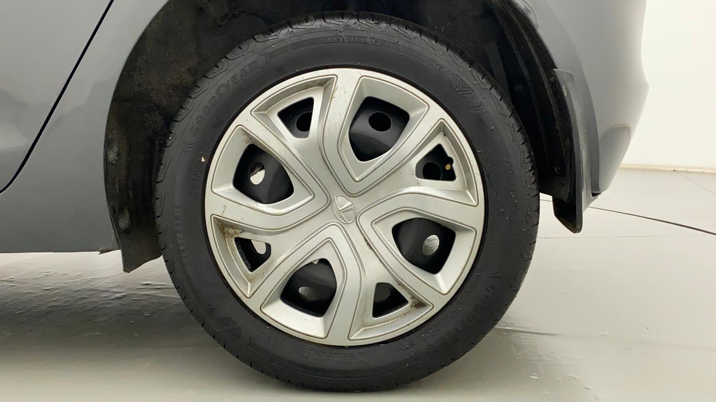 2021 Tata ALTROZ XM PLUS PETROL, Petrol, Manual, 2,493 km, Left Rear Wheel