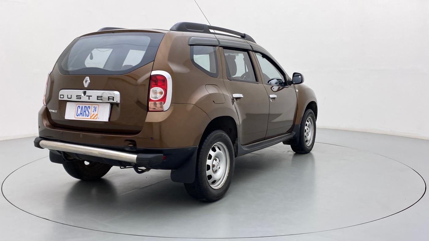2015 Renault Duster 85 PS RXE, Diesel, Manual, 95,129 km, Right Back Diagonal