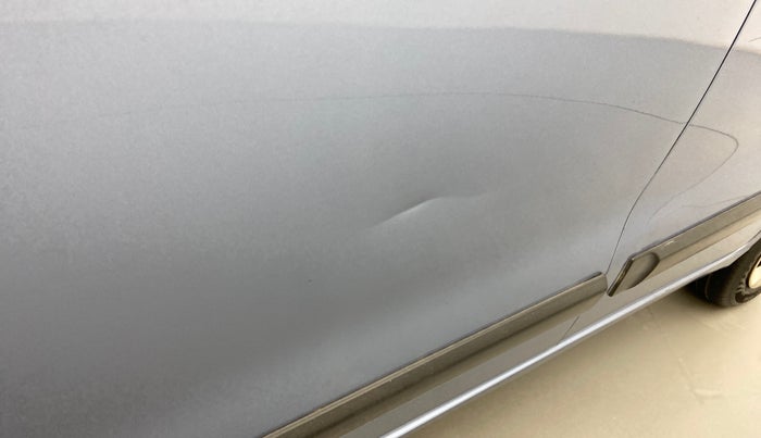 2012 Maruti Wagon R 1.0 VXI, Petrol, Manual, 96,763 km, Front passenger door - Slightly dented