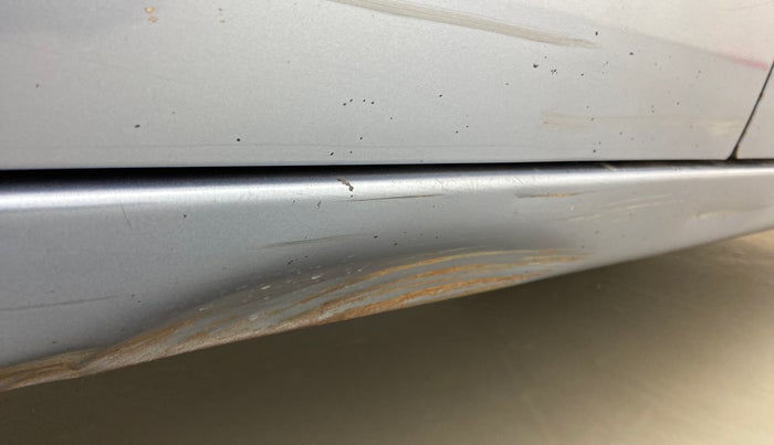 2012 Maruti Wagon R 1.0 VXI, Petrol, Manual, 96,763 km, Right running board - Slightly rusted