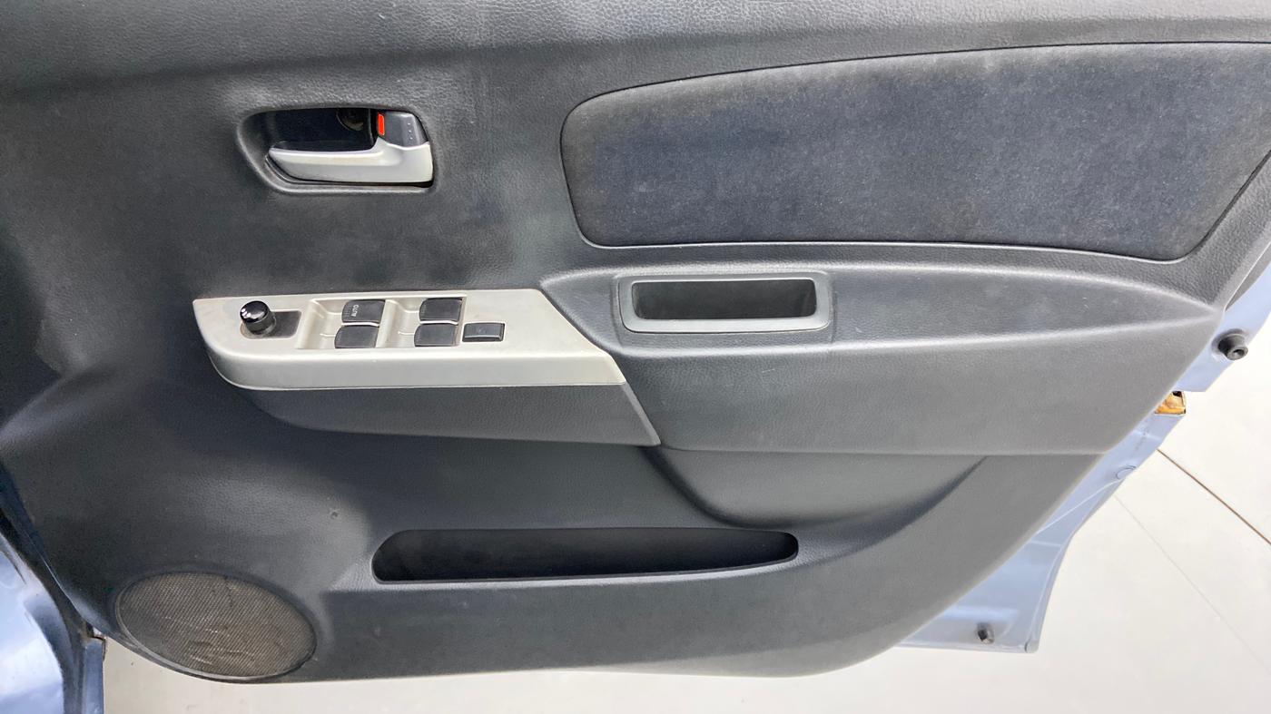 2012 Maruti Wagon R 1.0 VXI, Petrol, Manual, 96,763 km, Driver Side Door Panels Control