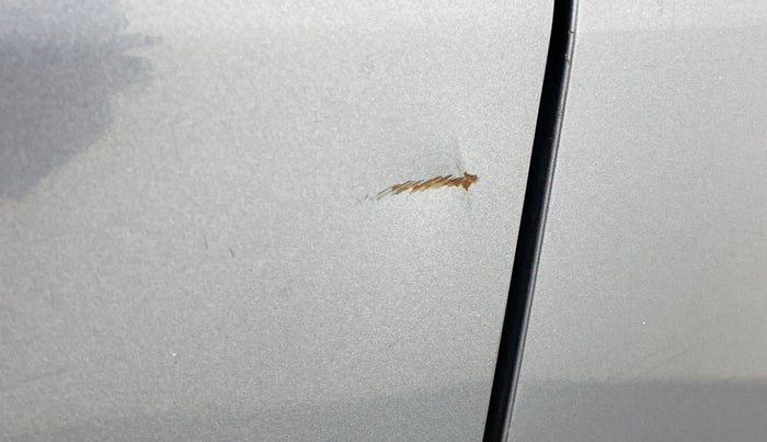 2012 Maruti Wagon R 1.0 VXI, Petrol, Manual, 96,763 km, Front passenger door - Slight discoloration