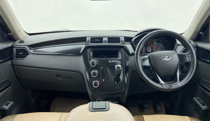 2017 Mahindra KUV 100 NXT K2 6 STR, Petrol, Manual, 63,333 km, Dashboard