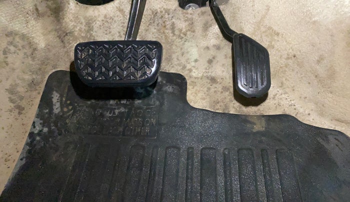 2020 Toyota YARIS G CVT, Petrol, Automatic, 40,953 km, Pedals