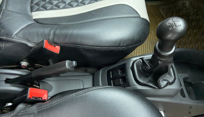 2017 Maruti Alto 800 LXI, Petrol, Manual, 19,146 km, Gear Lever