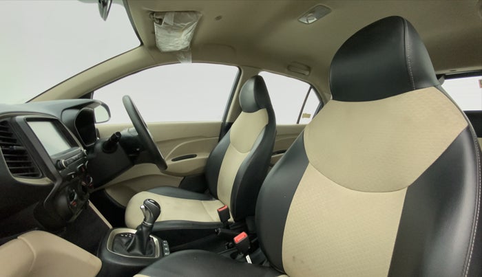 2018 Hyundai NEW SANTRO SPORTZ AMT, Petrol, Automatic, 92,388 km, Right Side Front Door Cabin