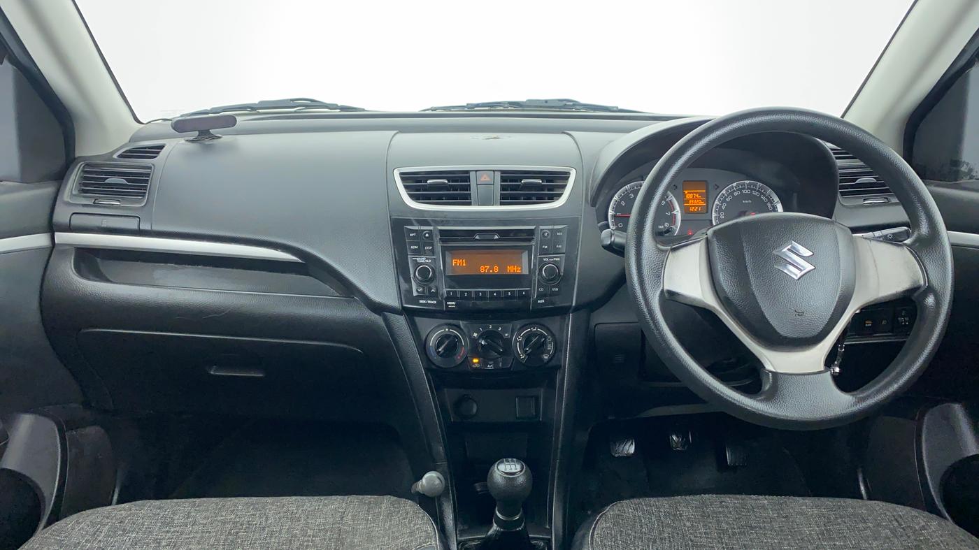 2015 Maruti Swift VXI, Petrol, Manual, 39,493 km, Dashboard