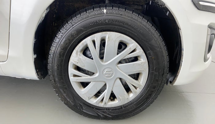2015 Maruti Swift VXI, Petrol, Manual, 39,493 km, Right Front Wheel