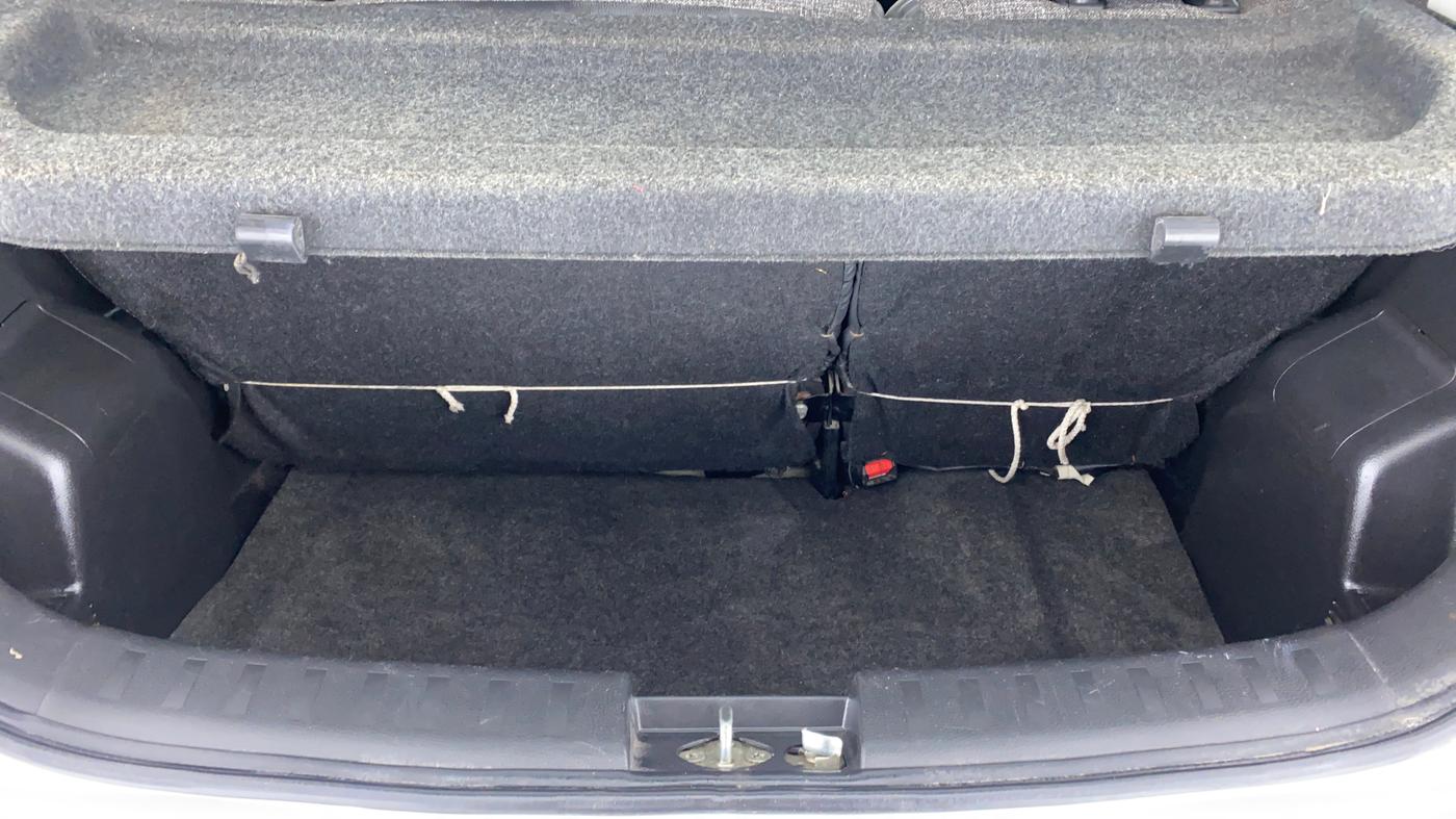 2015 Maruti Swift VXI, Petrol, Manual, 39,493 km, Boot Inside