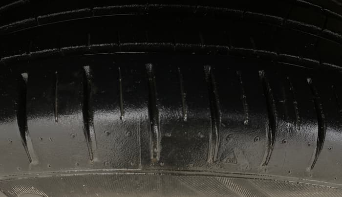 2019 Maruti Baleno ZETA CVT PETROL 1.2, Petrol, Automatic, 15,900 km, Right Rear Tyre Tread