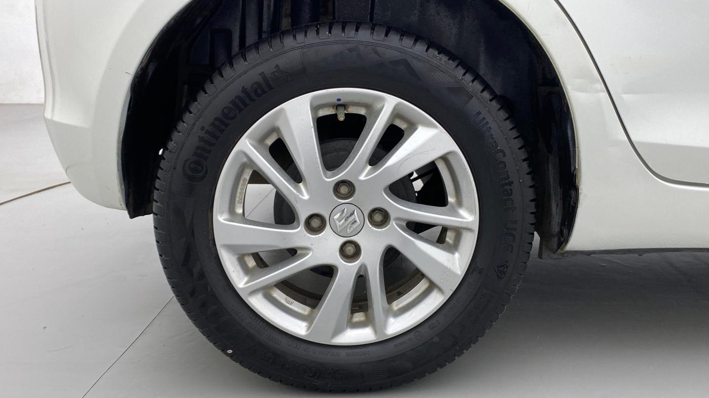 2012 Maruti Swift ZXI D, Petrol, Manual, 65,408 km, Right Rear Wheel