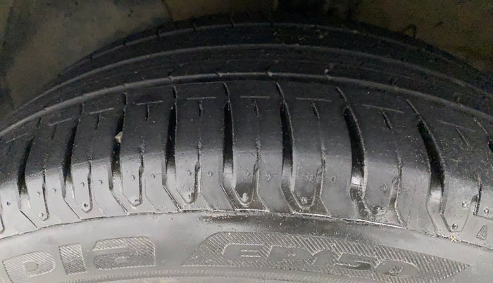 2020 Hyundai Verna SX 1.5 VTVT, Petrol, Manual, 53,232 km, Left Front Tyre Tread