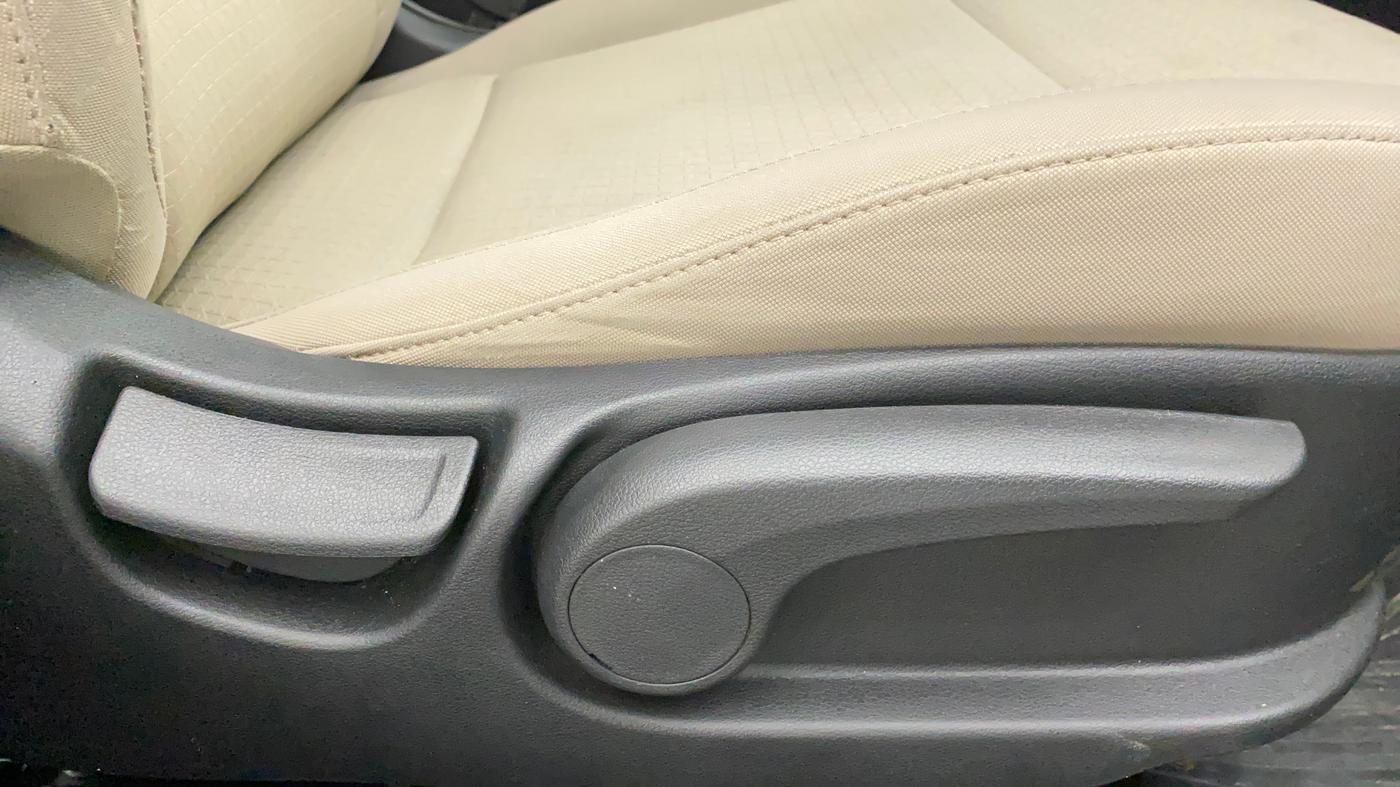 2020 Hyundai Verna SX 1.5 VTVT, Petrol, Manual, 53,232 km, Driver Side Adjustment Panel
