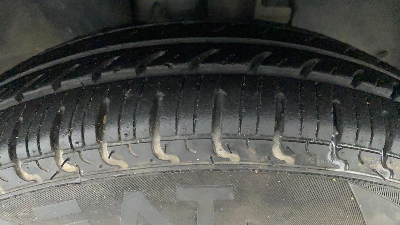 2019 Renault Kwid RXL, Petrol, Manual, 12,444 km, Right Front Tyre Tread