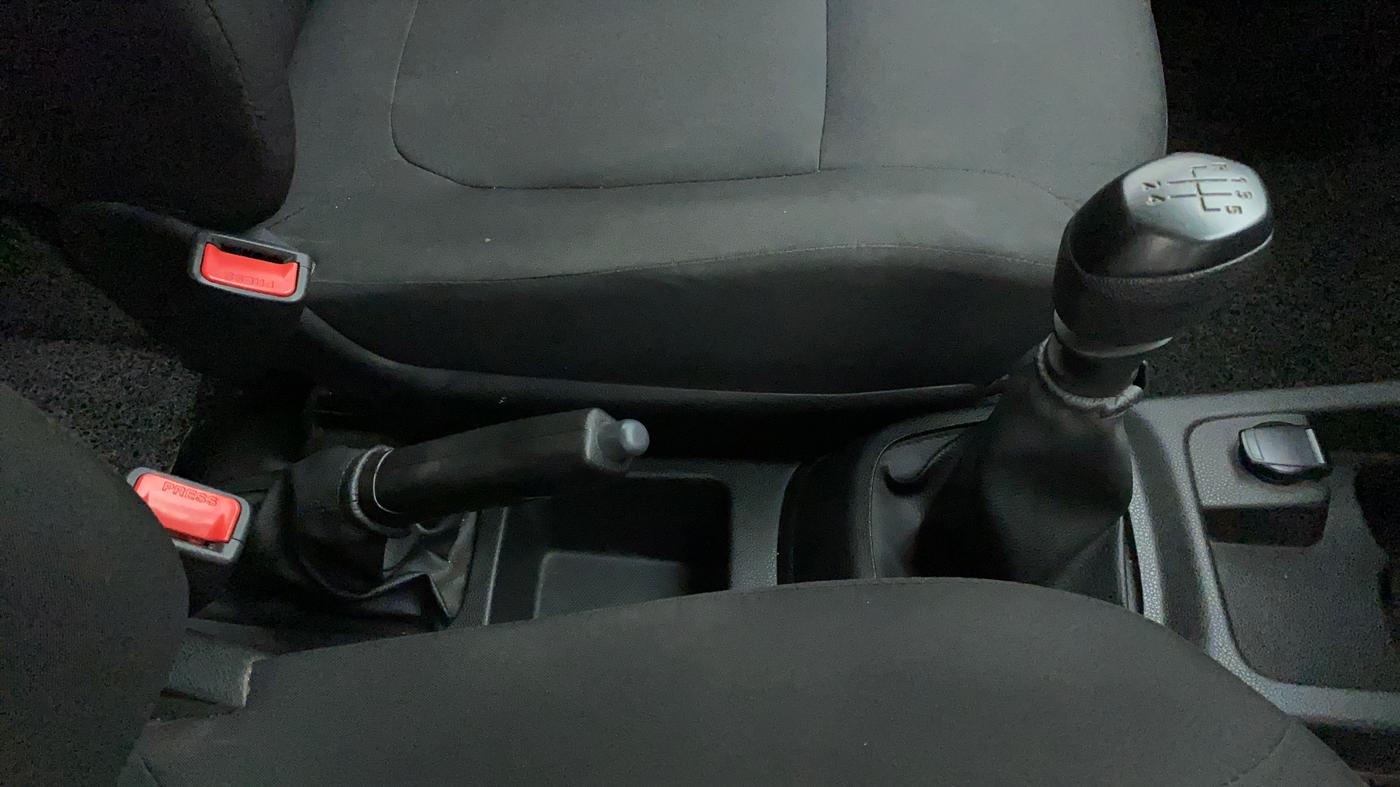 2019 Renault Kwid RXL, Petrol, Manual, 12,444 km, Gear Lever