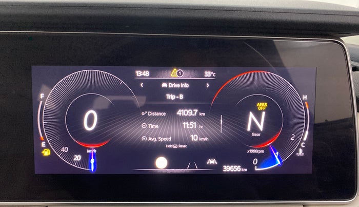 2022 Mahindra XUV700 AX 7 LUXURY D MT 7 STR, Diesel, Manual, 39,656 km, Odometer Image