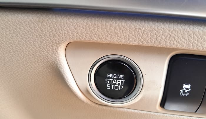 2022 KIA CARENS LUXURY PLUS 1.5 DIESEL AT 6 STR, Diesel, Automatic, 1,38,060 km, Keyless Start/ Stop Button