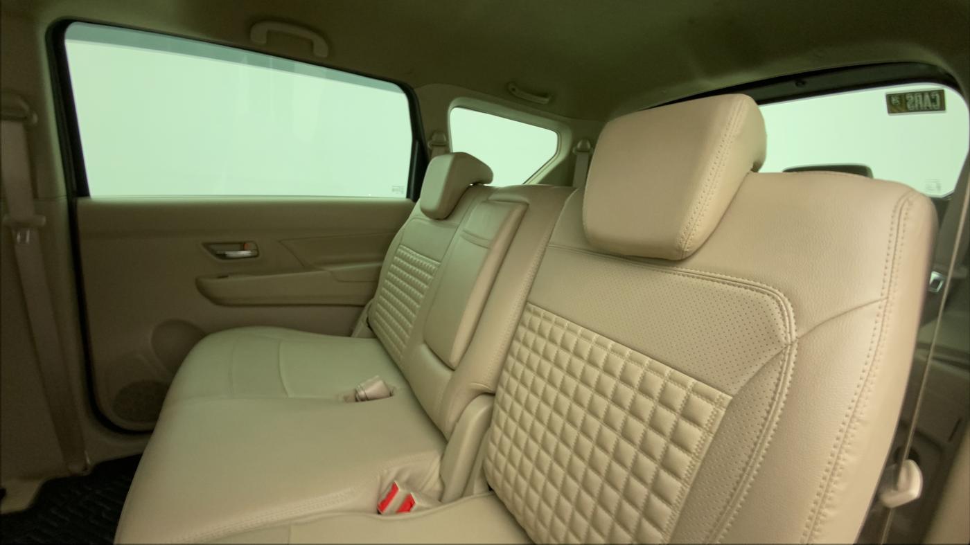 2022 Maruti Ertiga VXI AT SHVS, Petrol, Automatic, 29,143 km, Right Side Rear Door Cabin