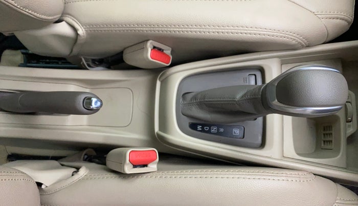 2022 Maruti Ertiga VXI AT SHVS, Petrol, Automatic, 29,143 km, Gear Lever