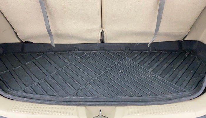 2022 Maruti Ertiga VXI AT SHVS, Petrol, Automatic, 29,143 km, Boot Inside