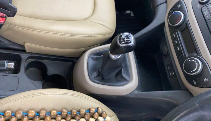 2017 Hyundai Grand i10 ASTA 1.2 KAPPA VTVT, Petrol, Manual, 43,426 km, Gear Lever