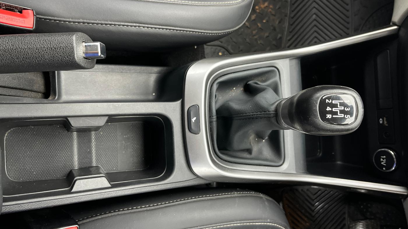 2021 Tata ALTROZ XZ PLUS PETROL, Petrol, Manual, 77,847 km, Gear Lever