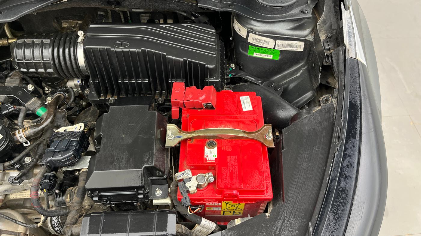 2021 Tata ALTROZ XZ PLUS PETROL, Petrol, Manual, 77,847 km, Engine View - Left