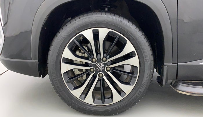 2022 MG HECTOR SHARP 1.5 PETROL CVT, Petrol, Automatic, 29,560 km, Left Front Wheel