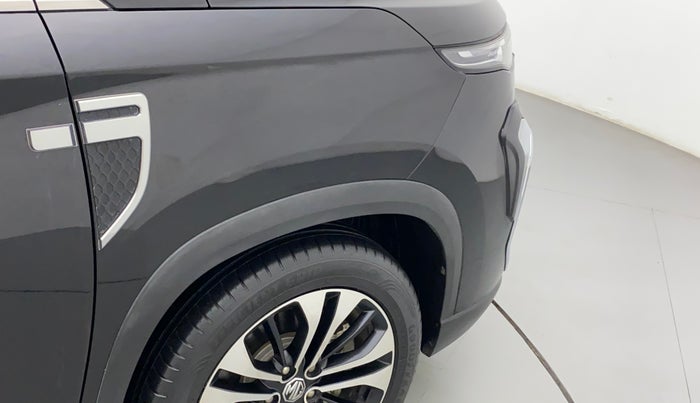 2022 MG HECTOR SHARP 1.5 PETROL CVT, Petrol, Automatic, 29,560 km, Right fender - Slightly dented