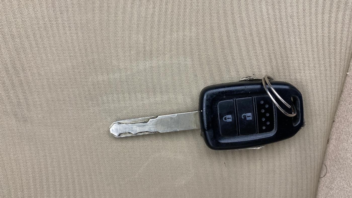 2016 Honda City 1.5L I-DTEC V, Diesel, Manual, 1,09,903 km, Key Close Up