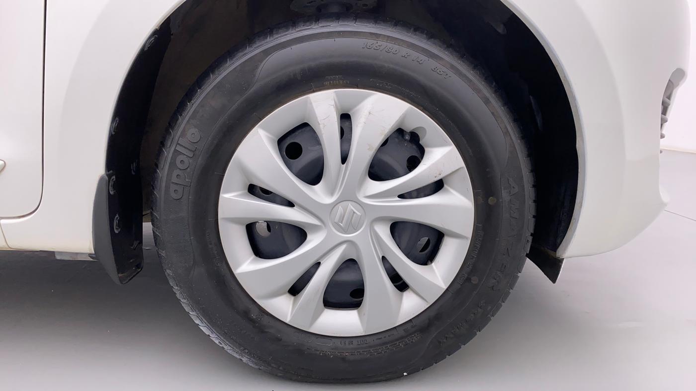 2018 Maruti Swift VXI D, Petrol, Manual, 37,647 km, Right Front Wheel