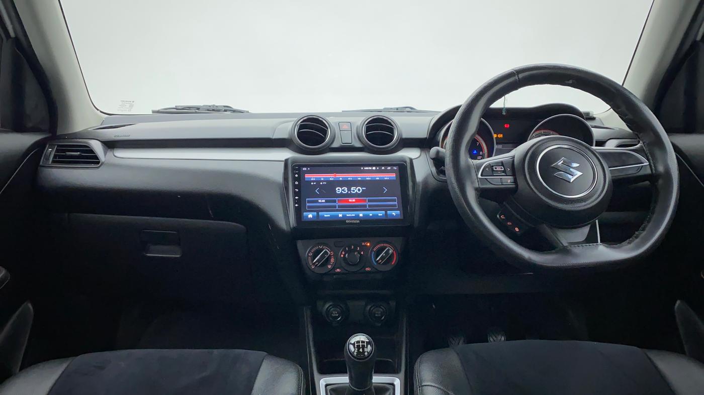 2018 Maruti Swift VXI D, Petrol, Manual, 37,647 km, Dashboard