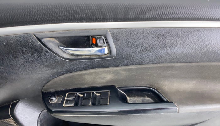 2012 Maruti Swift VXI, Petrol, Manual, 97,529 km, Right front window switch / handle - Power window makes minor noise