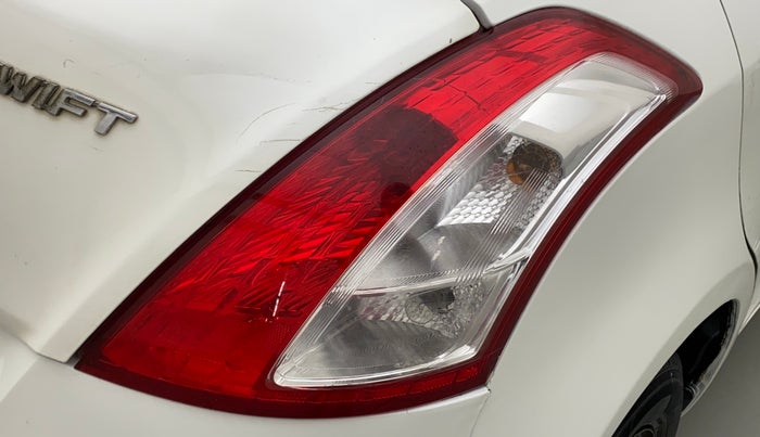 2012 Maruti Swift VXI, Petrol, Manual, 97,529 km, Right tail light - Minor scratches
