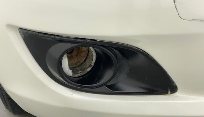 2012 Maruti Swift VXI, Petrol, Manual, 97,529 km, Right fog light - Minor damage