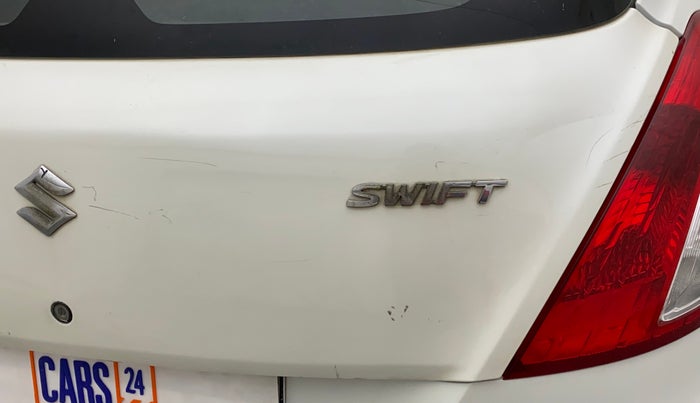 2012 Maruti Swift VXI, Petrol, Manual, 97,529 km, Dicky (Boot door) - Slightly dented