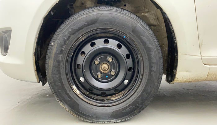 2012 Maruti Swift VXI, Petrol, Manual, 97,529 km, Left Front Wheel