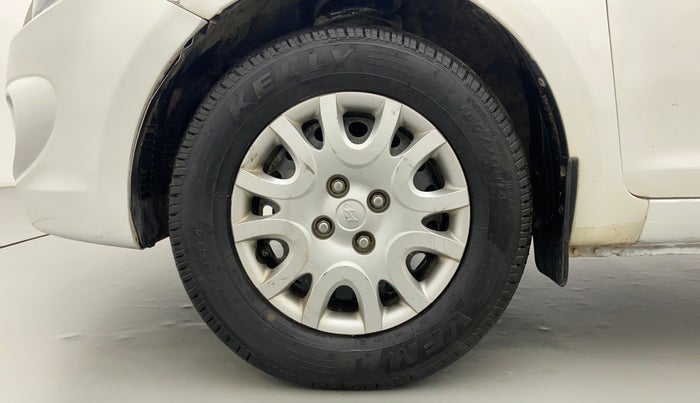 2011 Hyundai i20 MAGNA (O) 1.2, Petrol, Manual, 40,889 km, Left Front Wheel