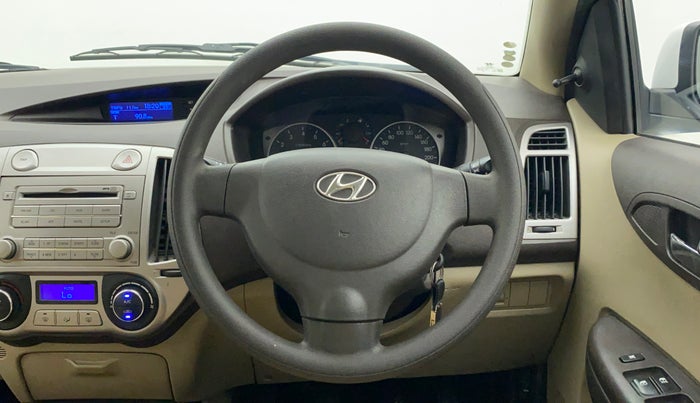 2011 Hyundai i20 MAGNA (O) 1.2, Petrol, Manual, 40,889 km, Steering Wheel Close Up