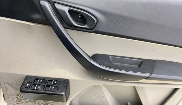 2018 Tata Tiago XE PETROL, Petrol, Manual, 26,180 km, Driver Side Door Panels Control