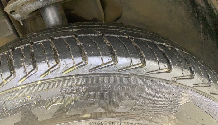 2018 Tata Tiago XE PETROL, Petrol, Manual, 26,180 km, Left Front Tyre Tread