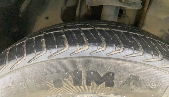 2018 Tata Tiago XE PETROL, Petrol, Manual, 26,180 km, Right Front Tyre Tread