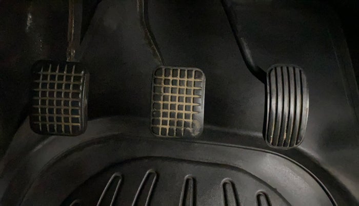 2018 Tata Tiago XE PETROL, Petrol, Manual, 26,180 km, Pedals