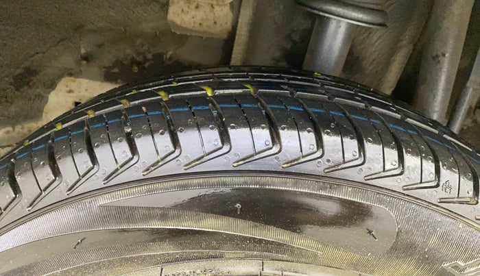 2018 Tata Tiago XE PETROL, Petrol, Manual, 26,180 km, Left Rear Tyre Tread