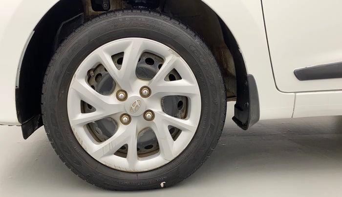 2020 Hyundai Grand i10 SPORTZ 1.2 KAPPA VTVT, Petrol, Manual, 27,272 km, Left Front Wheel