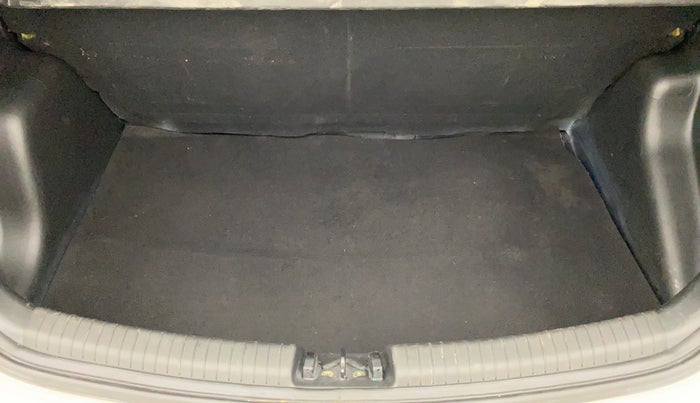 2020 Hyundai Grand i10 SPORTZ 1.2 KAPPA VTVT, Petrol, Manual, 27,272 km, Boot Inside View