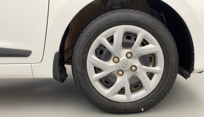 2020 Hyundai Grand i10 SPORTZ 1.2 KAPPA VTVT, Petrol, Manual, 27,272 km, Right Front Wheel